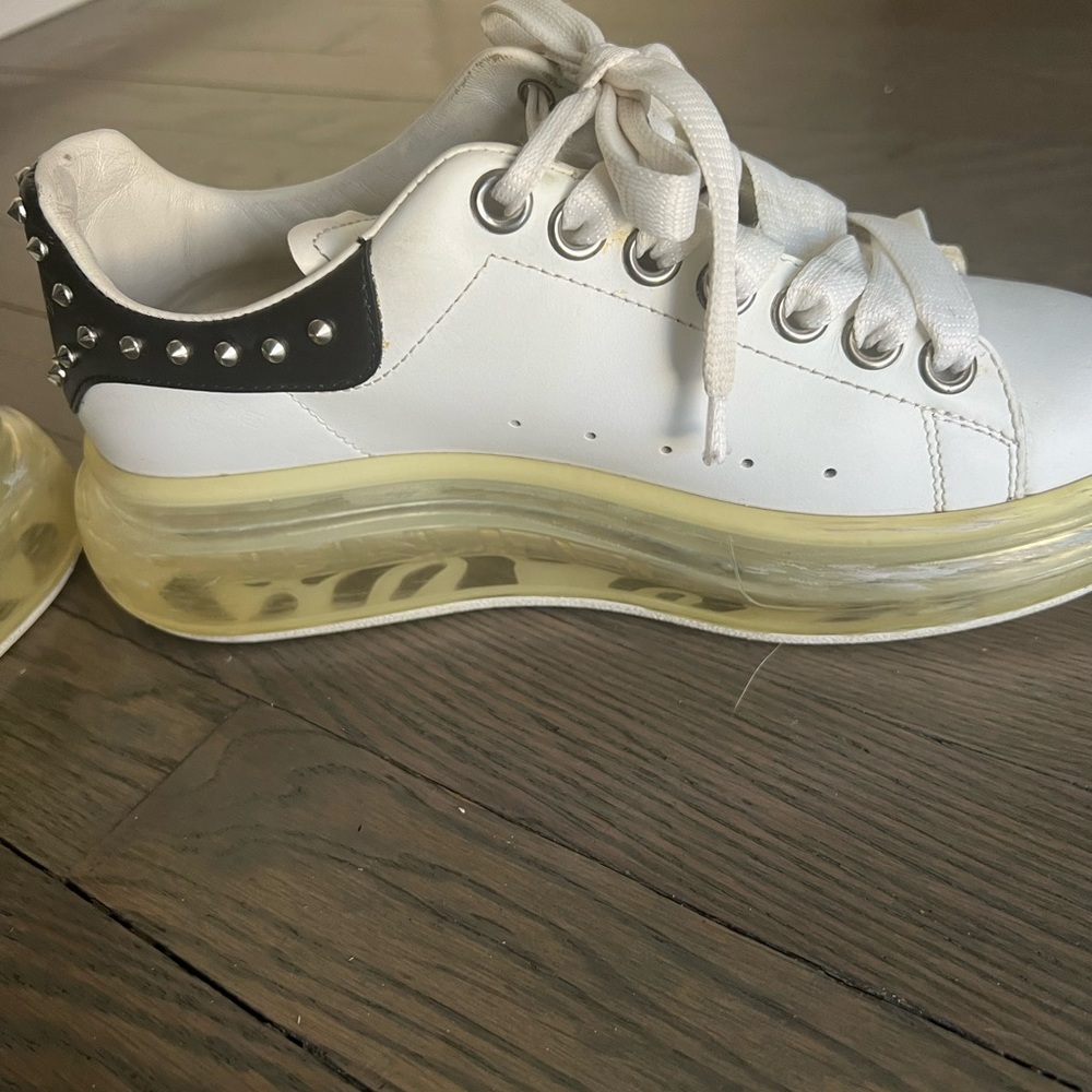 Alexander McQueen white sneakers size 37,5 or 7,5 - Picture 5 of 11